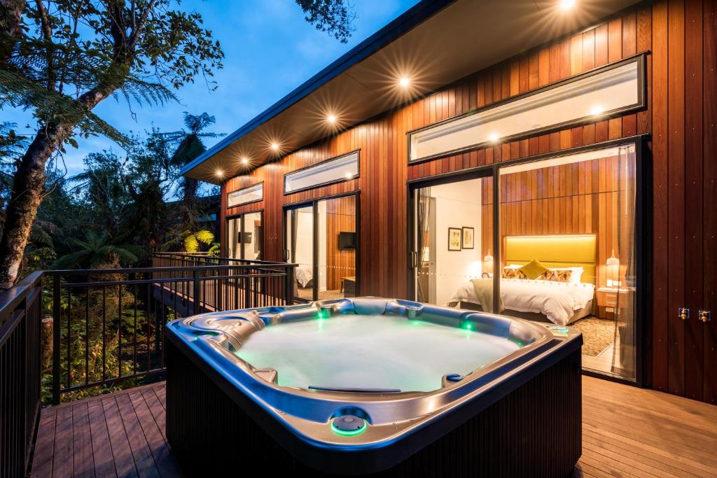 Rainforest Deluxe photo 1