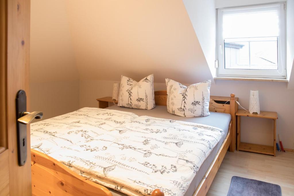 Ferienwohnungen Wittmann, Wohnung 2 OG., für bis zu 3 Personen photo 2