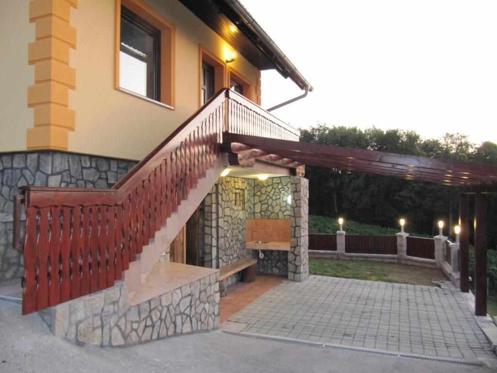 Holiday Home Češnovar photo 1