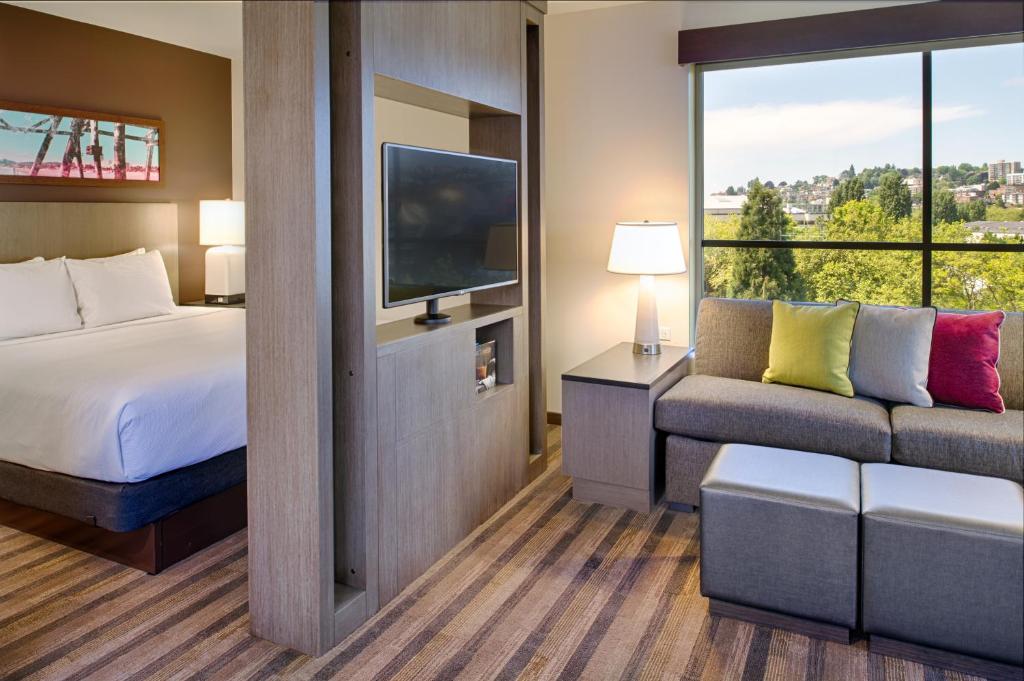 Четырехместный (Номер с кроватью размера «king-size» - С видом на город), Hyatt House Seattle Downtown