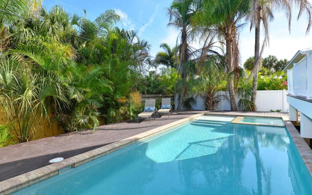 Seahorse Beach House by Beach Retreats photo 1