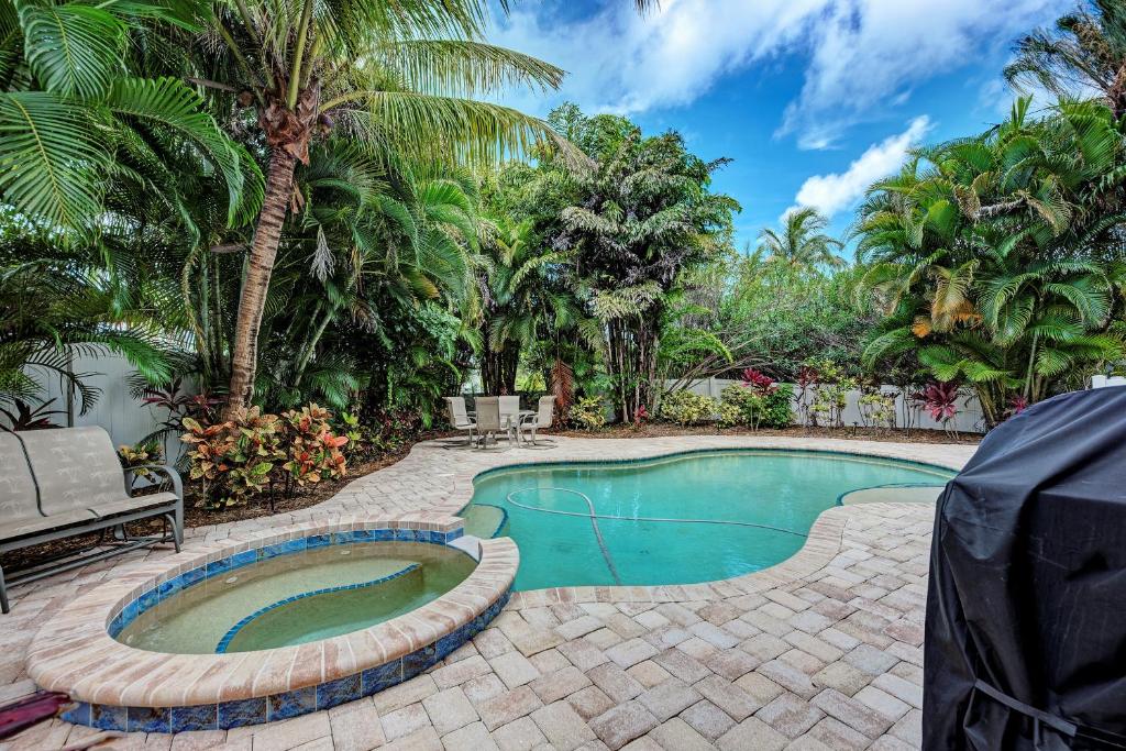 Kicback Cabana by Beach Retreats photo 2