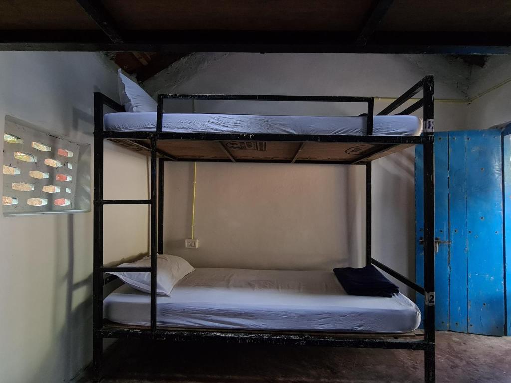 Номер (Кровать в общем 4-местном номере для мужчин и женщин), Trippr Gokarna - Backpacker Hostel