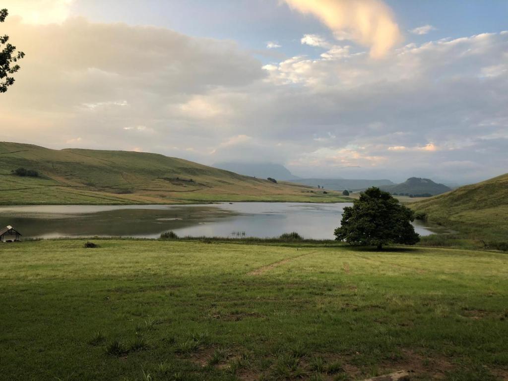 Lake Glencairn photo 3