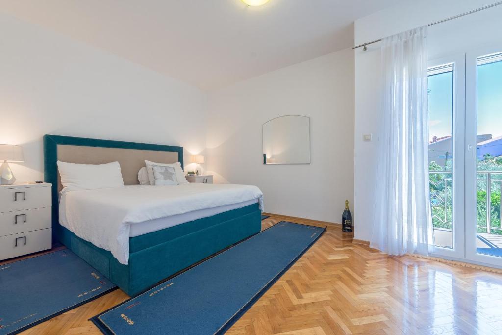 Villa Lux Nina with six bedrooms, private pool, sauna photo 3