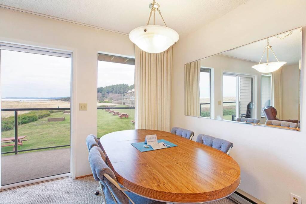 Oyster Condo photo 4