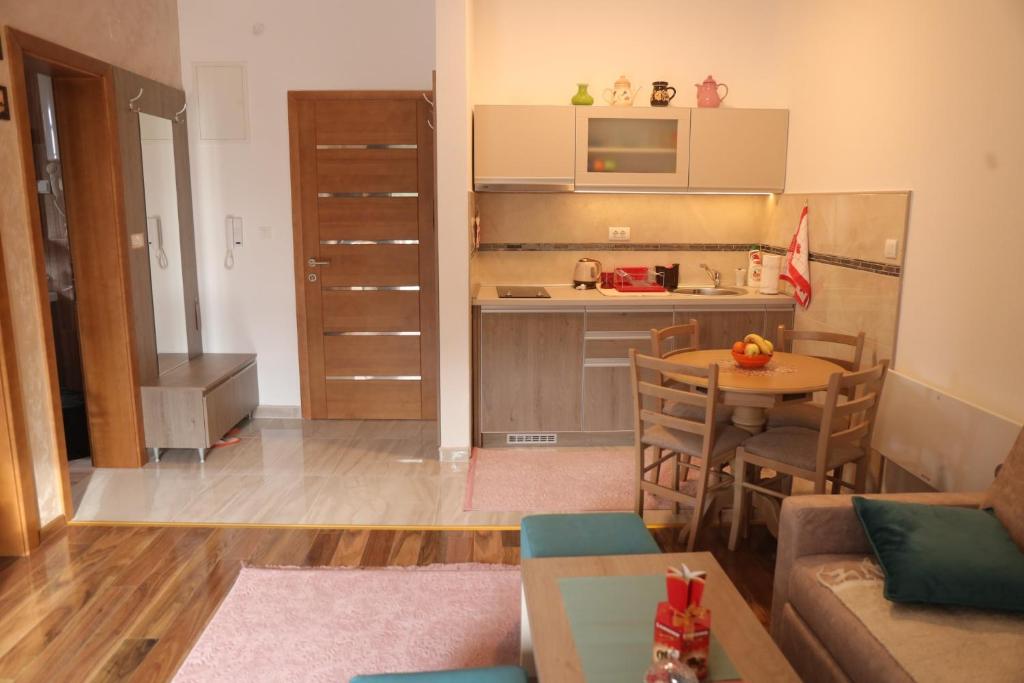 Apartman Lep Pogled Zlatar photo 4