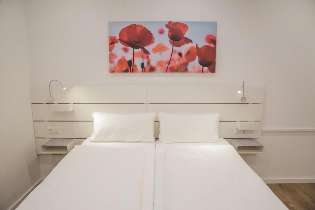 Main Motel photo 4