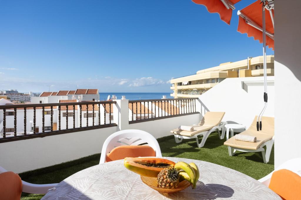Home2Book Paradise Costa Adeje, Pool photo 4