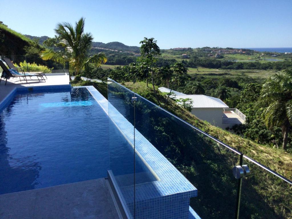 Turquoise Views at Coral Views Village photo 4