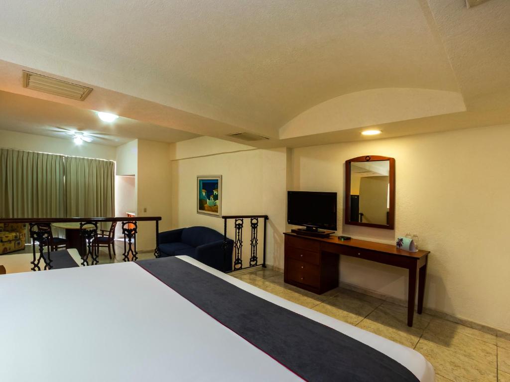 Casabella Art/Boutique Hotel - Tap to explore photos