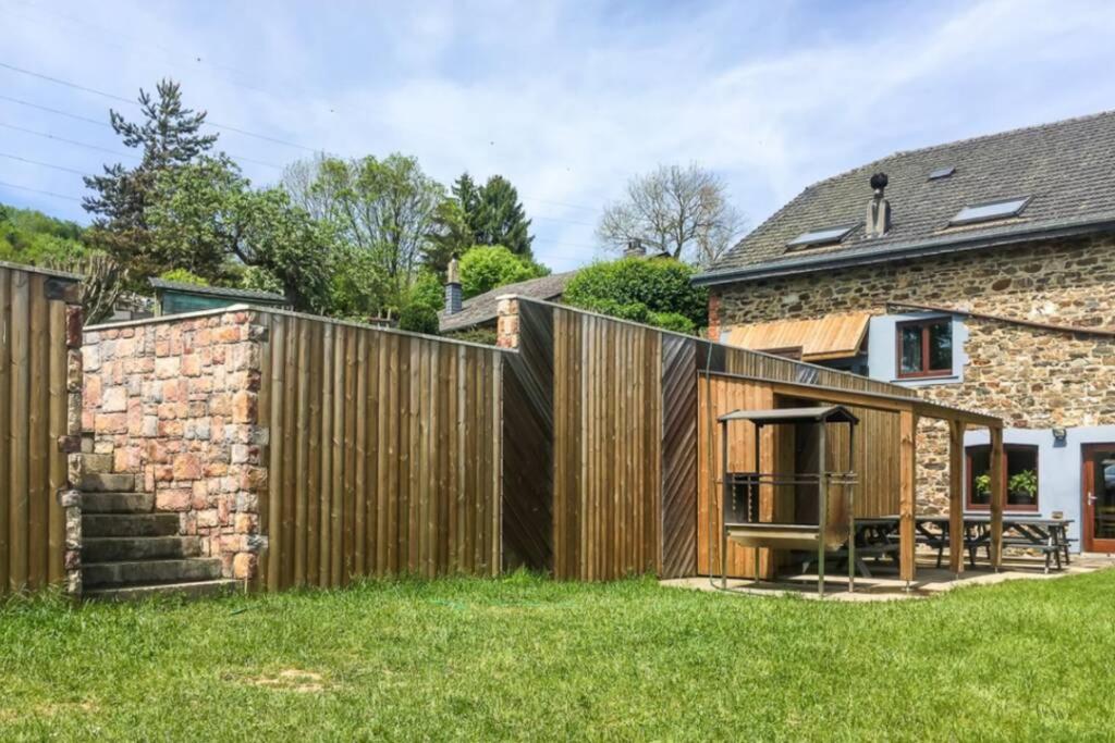 Spacious old farmhouse with top-of-the valley view photo 2