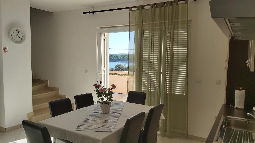 Apartman BARBAT-za cijelu obitelj photo 3