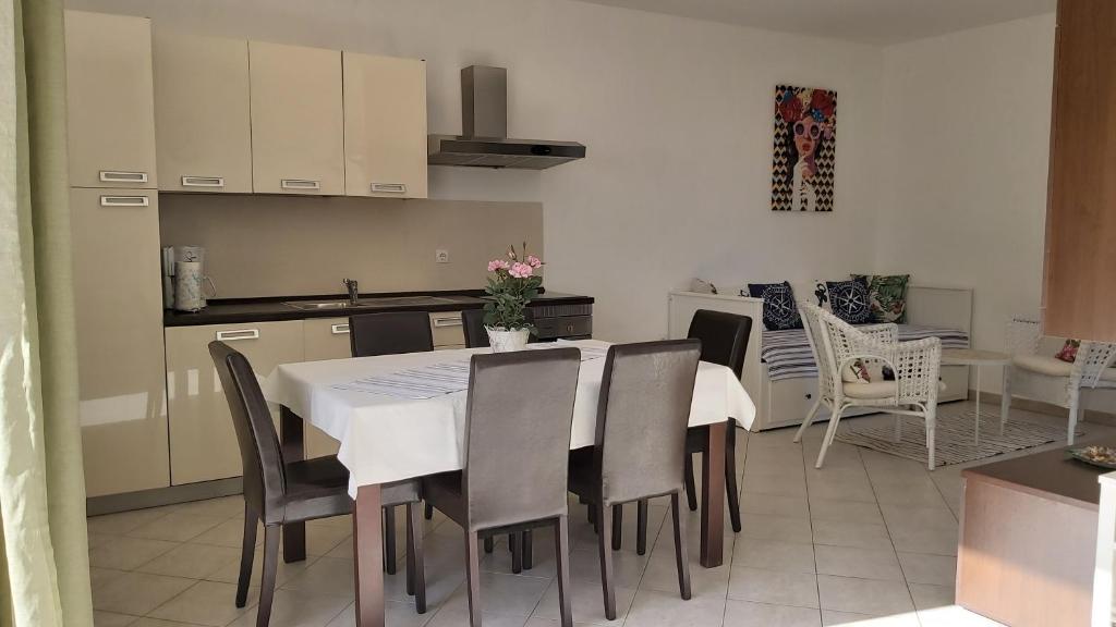 Apartman BARBAT-za cijelu obitelj photo 4