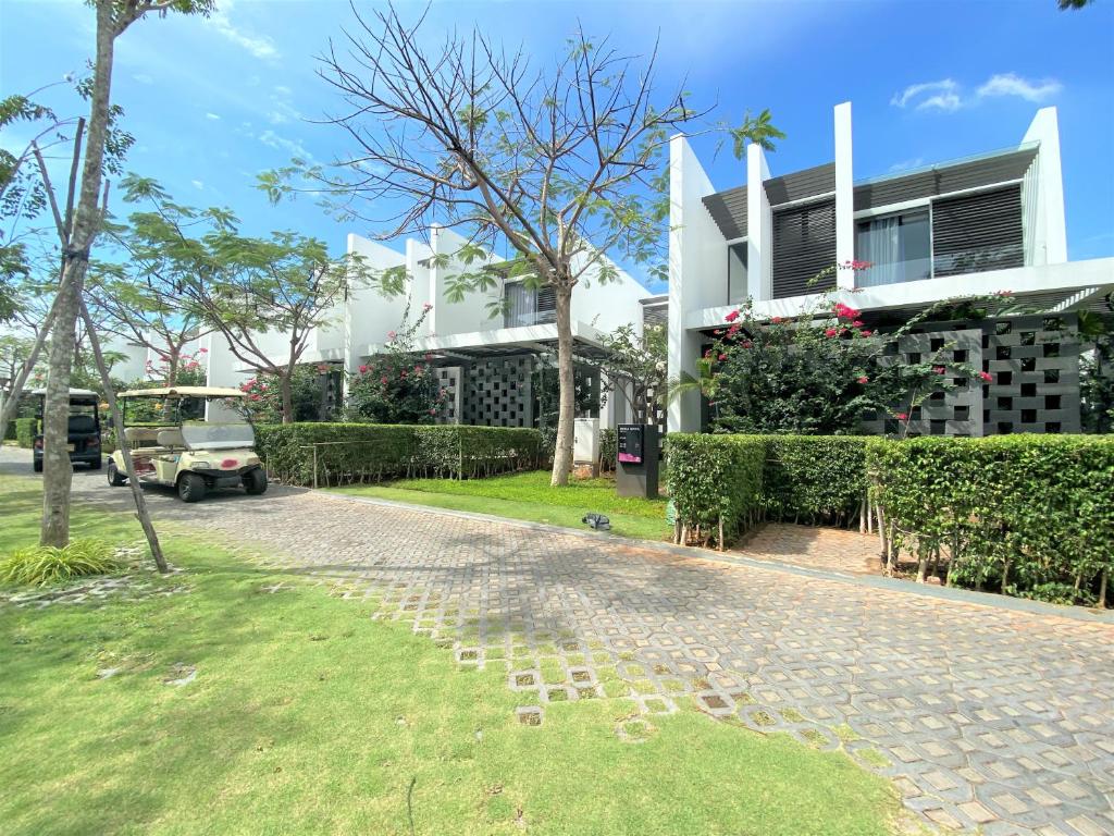 Двухместный (Двухместный номер Делюкс с 1 кроватью и балконом), The Hidden Long Beach Villas