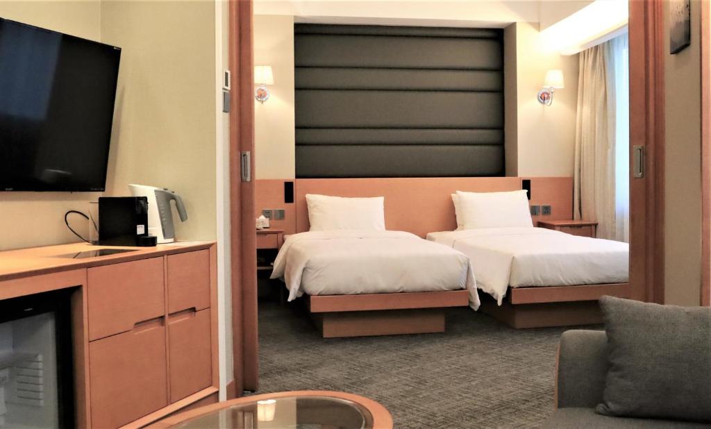 Двухместный (Grand Studio - Twin Bed with open area), South Pacific Hotel