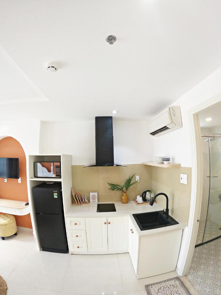 Двухместный (Номер Делюкс с кроватью размера «king-size»), Dinh Phat Hotel