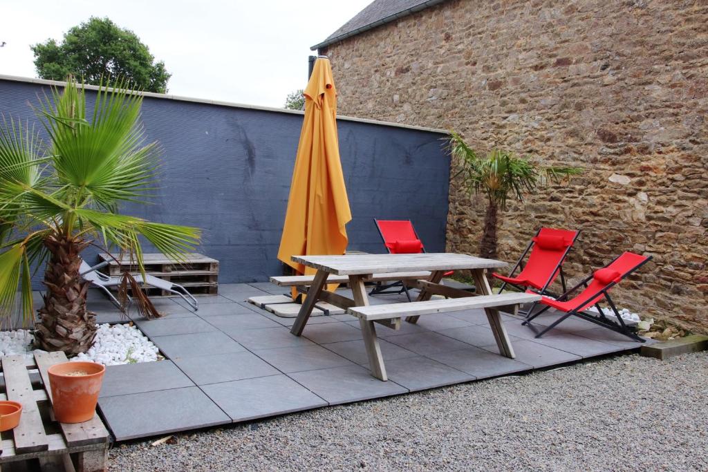 Maison de 3 chambres avec spa jardin clos et wifi a Sains photo 2