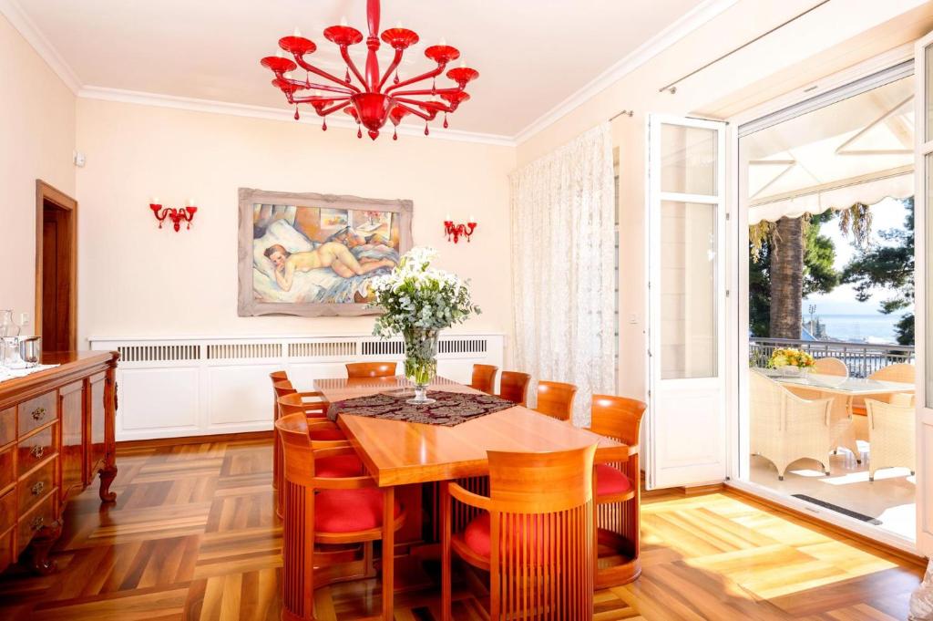 Villa Mestro - 5 Bedroom historical villa - Sea front with sea views - Perfect for families photo 3