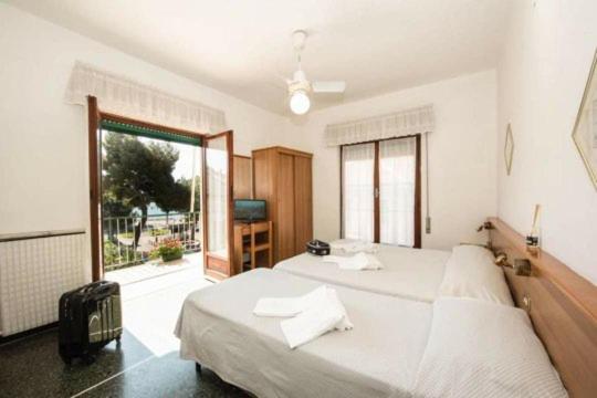 Hotel Tirreno photo 1