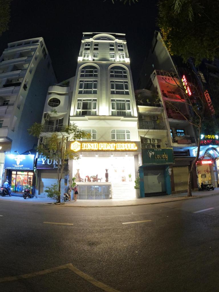 Dinh Phat Hotel