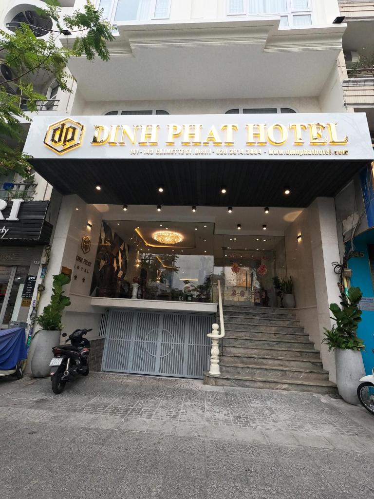 Dinh Phat Hotel