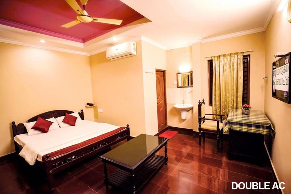 Surabhi Suites photo 4