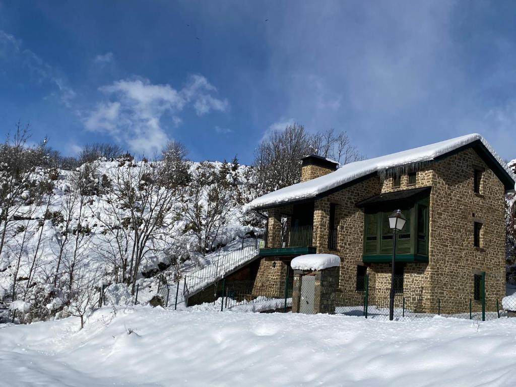 Apartamento ático-dúplex en Casa Rural Fundanal en Hoz de Jaca photo 1