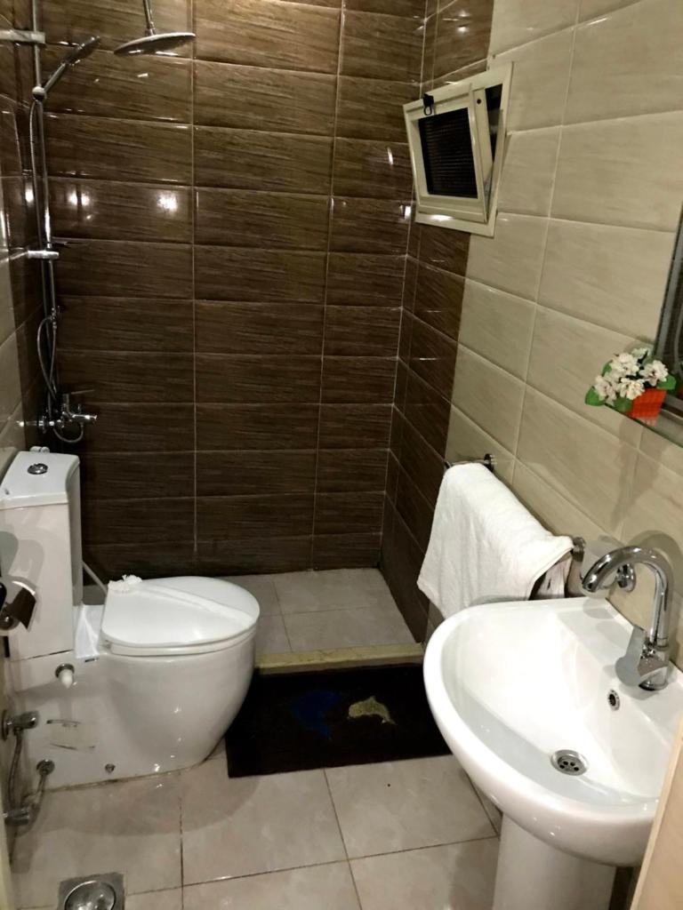 Семейный (Семейный номер с балконом), Crown Hotel