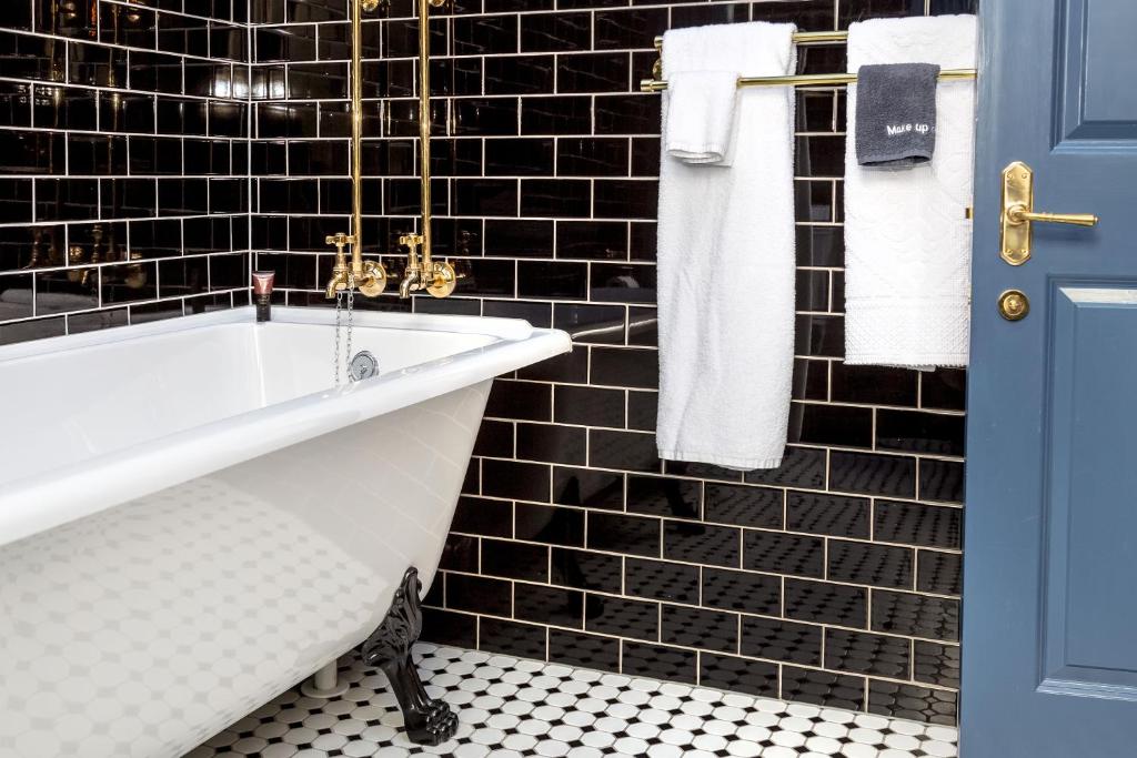 The Royal Hotel Featherston - Boutique Hotel photo 1