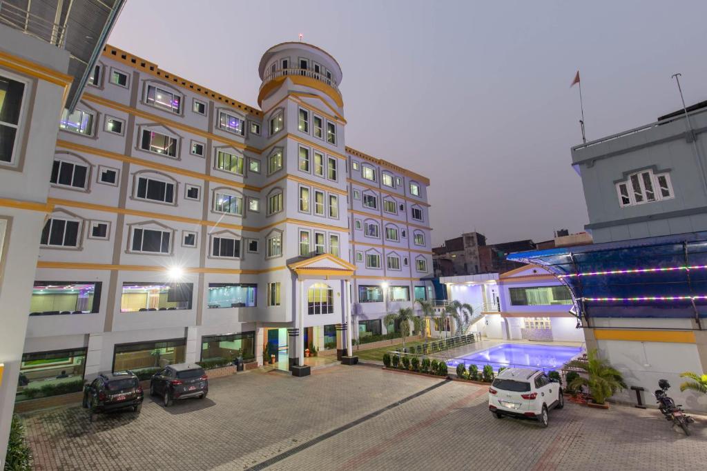 Siddhartha Hotel Grand City photo 3
