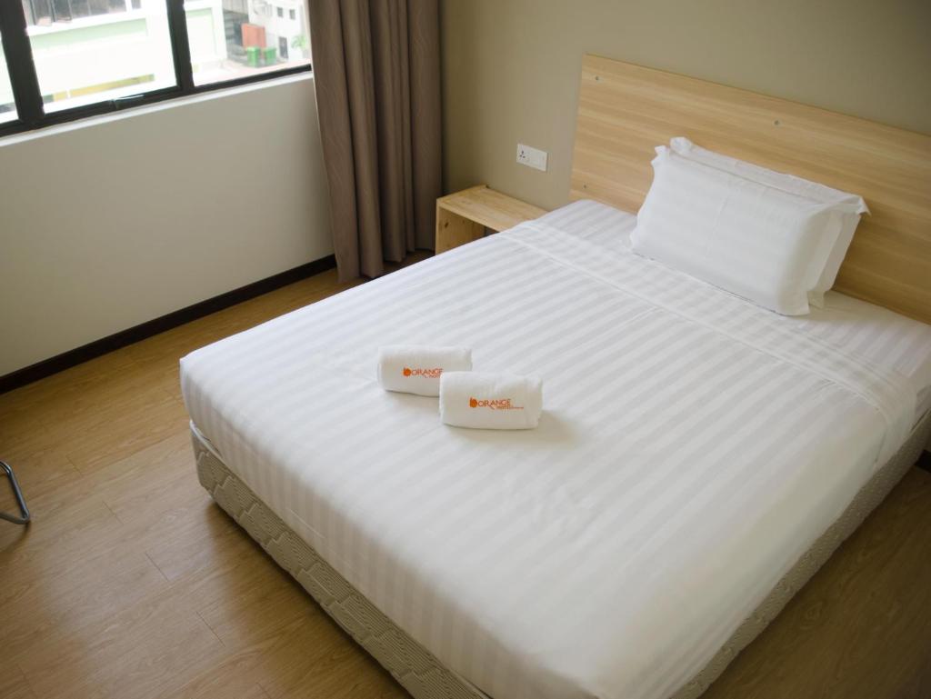 1 Orange Hotel Sungai Buloh photo 1