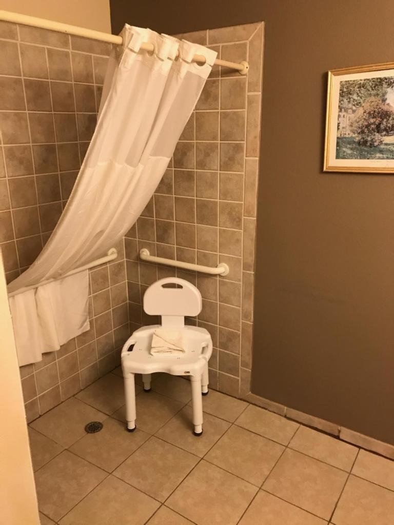 Quality Inn and Suites Summit County photo 2