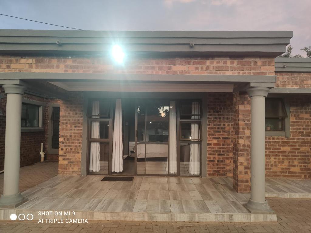 Charis View Guest House photo 3