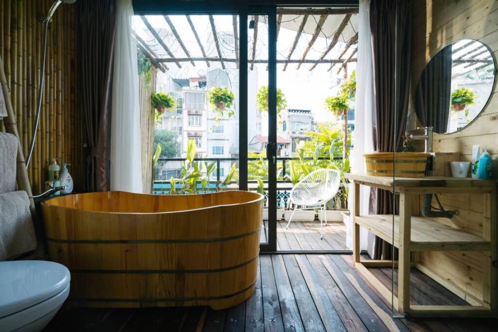 LotusHomestayHanoi- Oasis View 2