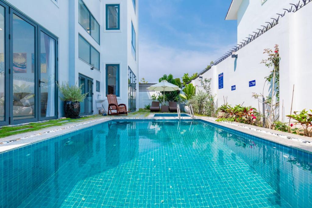 Palm Villa 31 (8 Phòng Ngủ) Khu Nghĩ Dưỡng Cao Cấp