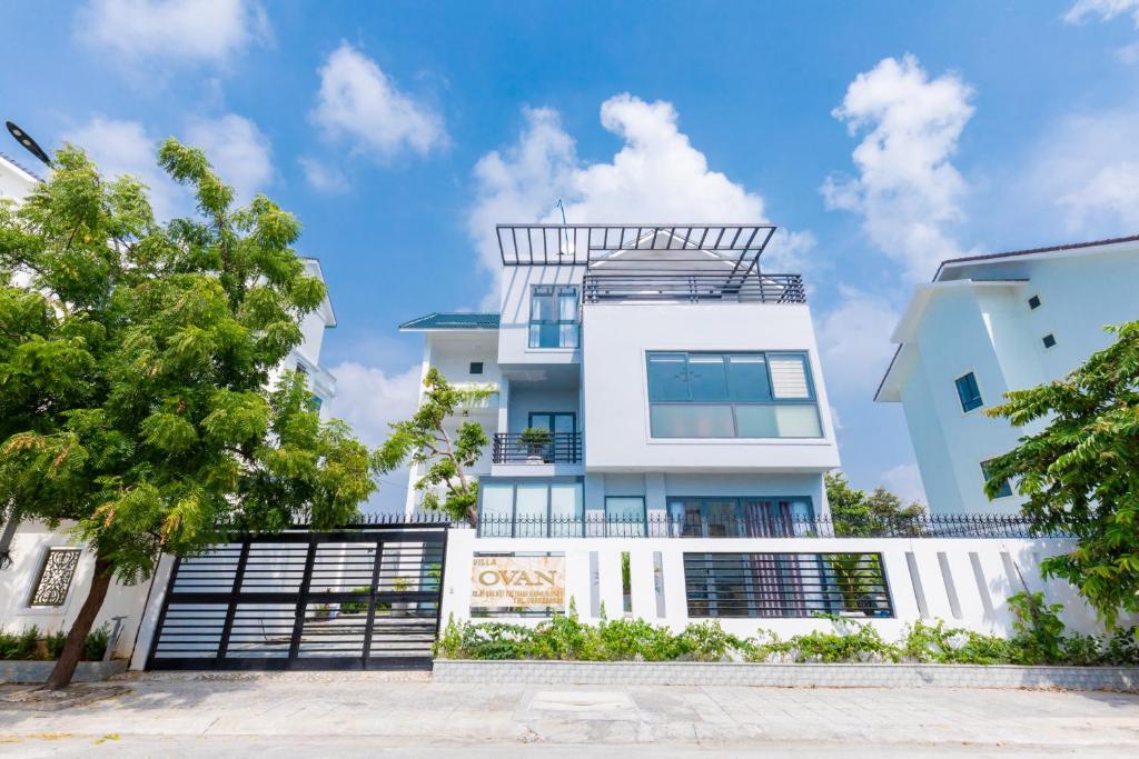 Palm Villa 31 (8 Phòng Ngủ) Khu Nghĩ Dưỡng Cao Cấp