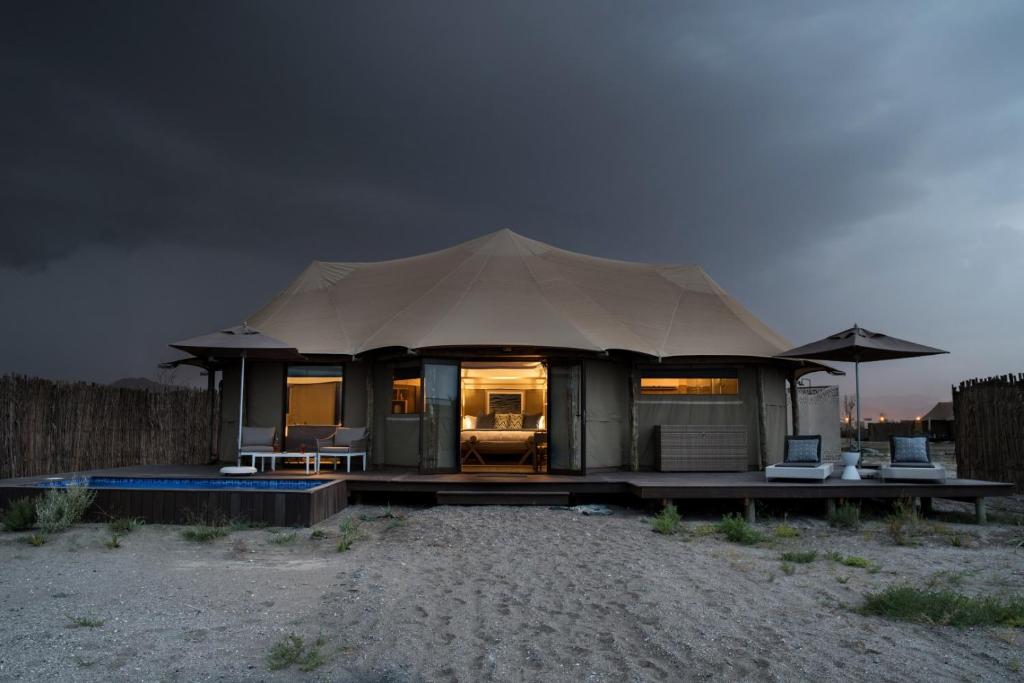{
  "en-gb": "Kingfisher Retreat by Sharjah Collection"
} photo 4