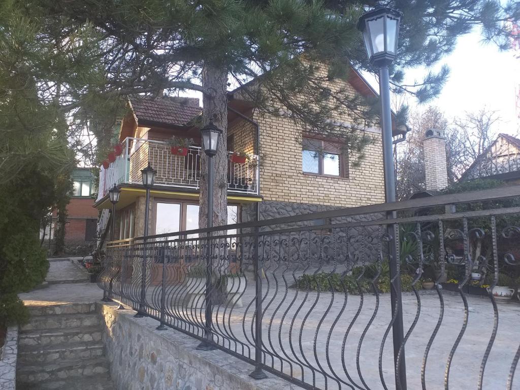 Beautiful holiday house photo 1
