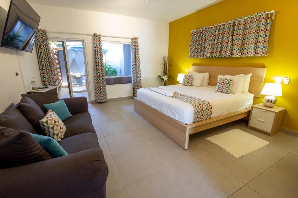 Casa Valeria Boutique Hotel - Tap to explore photos