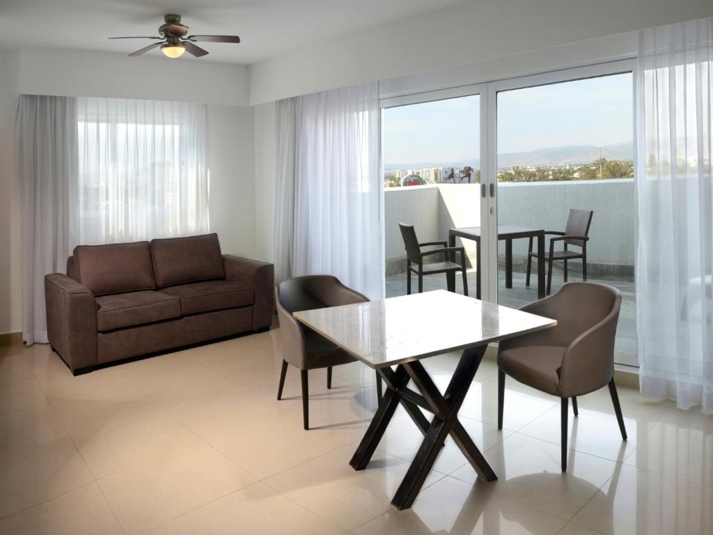 Сьюит (Полулюкс), Wyndham Garden León Centro Max