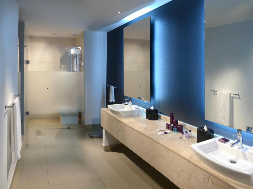 Сьюит (Полулюкс), Wyndham Garden León Centro Max