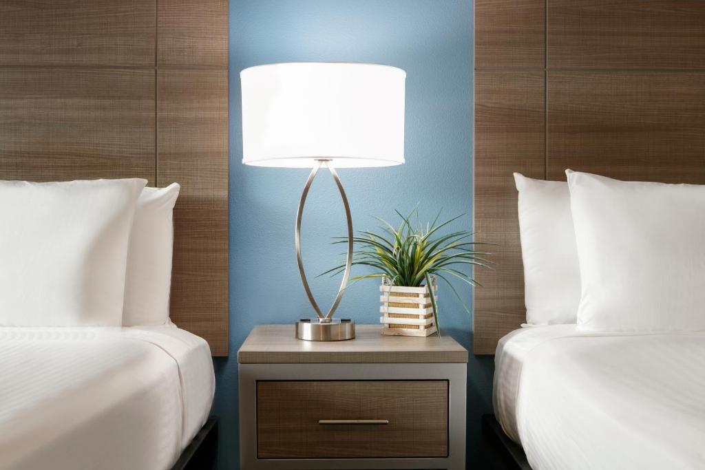 Torch Lite Inn image
