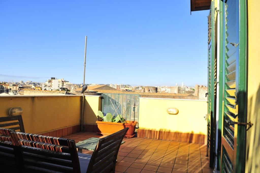 Terrazza sul Castello Ursino by Wonderful Italy photo 3