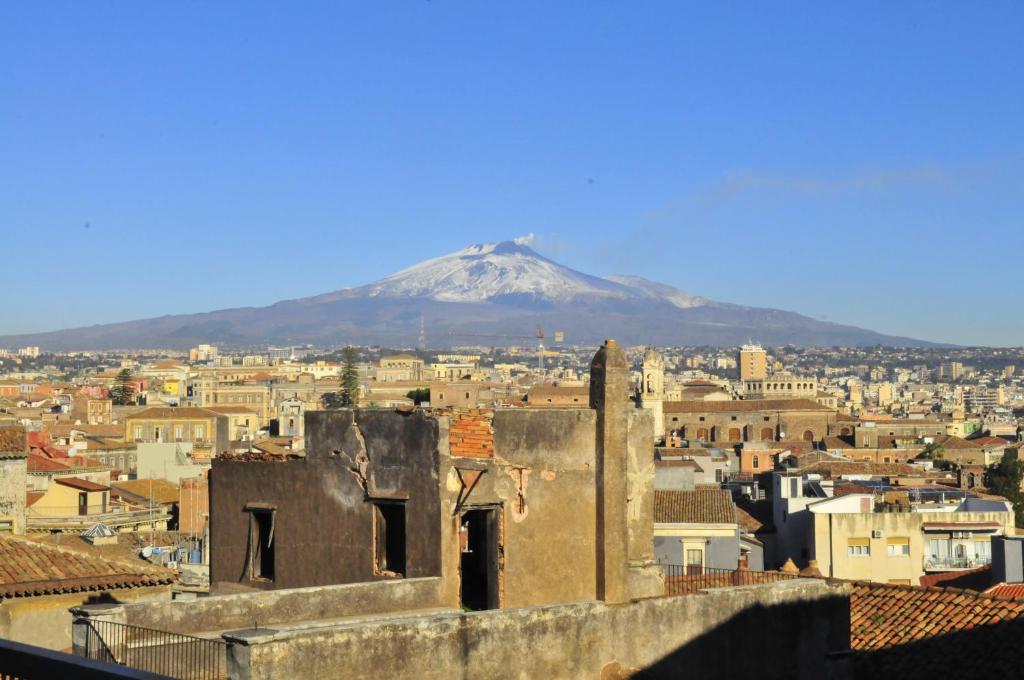 Terrazza sul Castello Ursino by Wonderful Italy photo 1