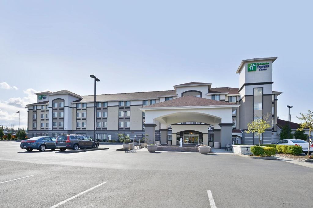 Holiday Inn Express Tacoma South Lakewood, an IHG Hotel image