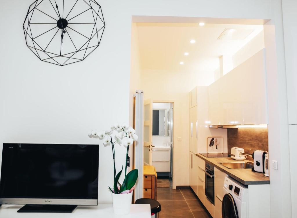 Super Studio cosy proche de CDG photo 3