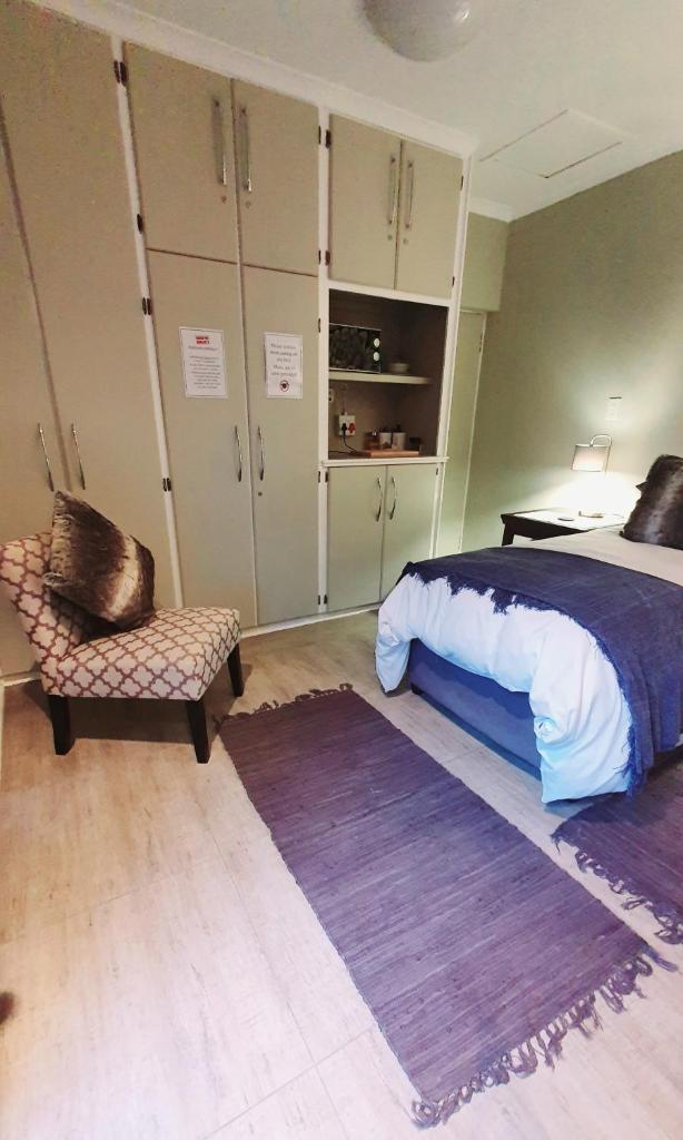 THE SPARE BEDROOM Unit 1 photo 4