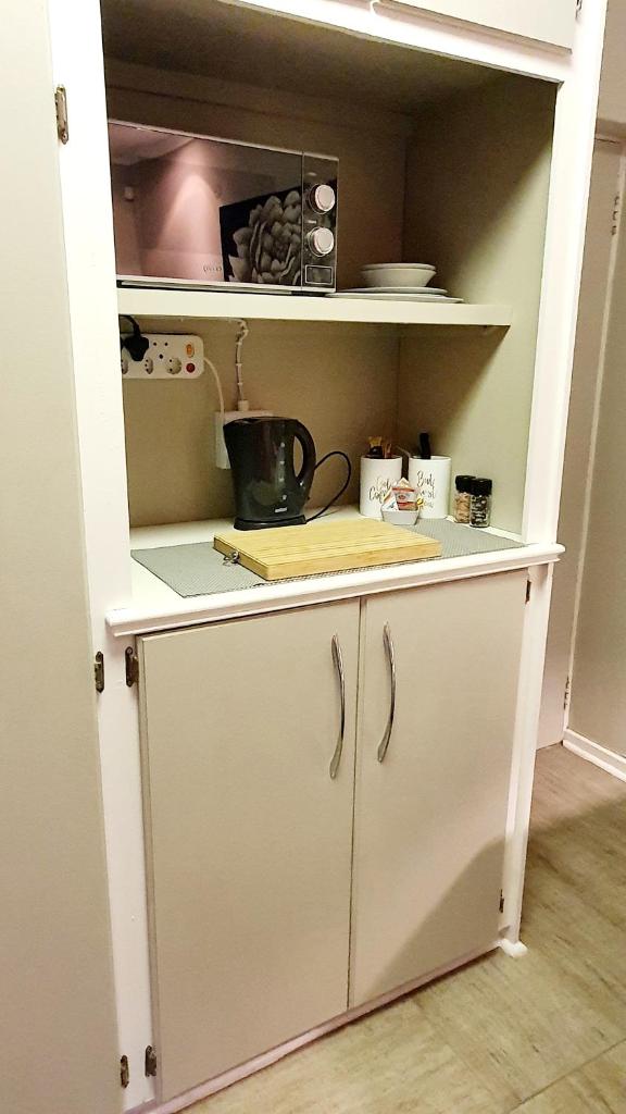 THE SPARE BEDROOM Unit 1 photo 3