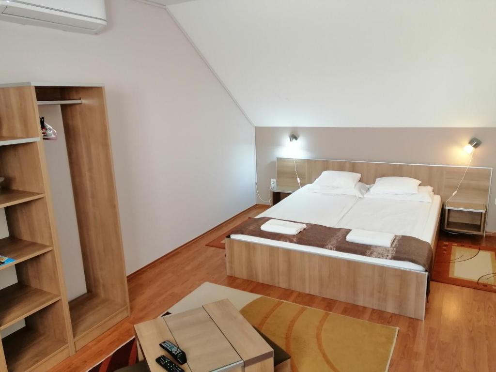 Csipkeház Apartman photo 2